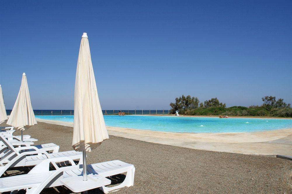 Camping Villaggio Lamaforca Торре-Санта-Сабіна Екстер'єр фото