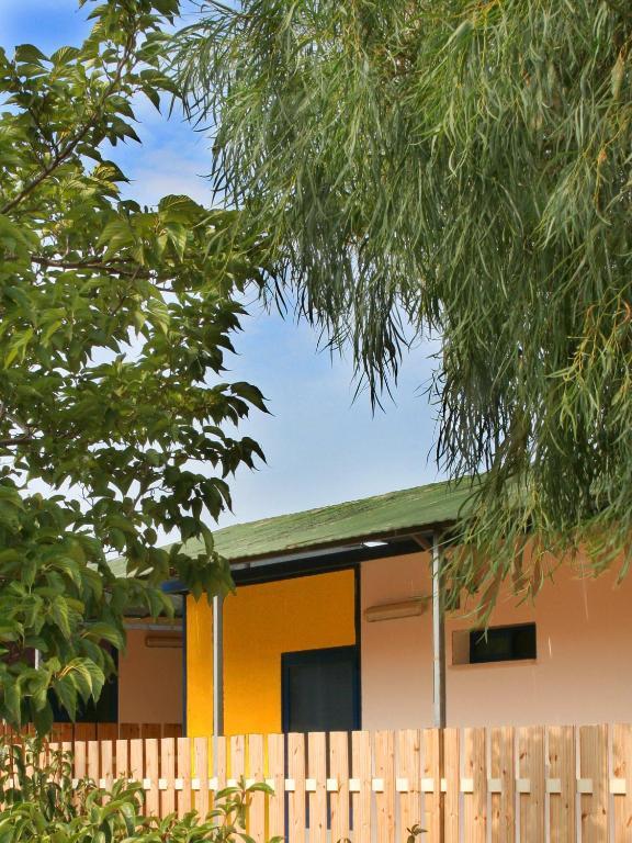 Camping Villaggio Lamaforca Торре-Санта-Сабіна Номер фото