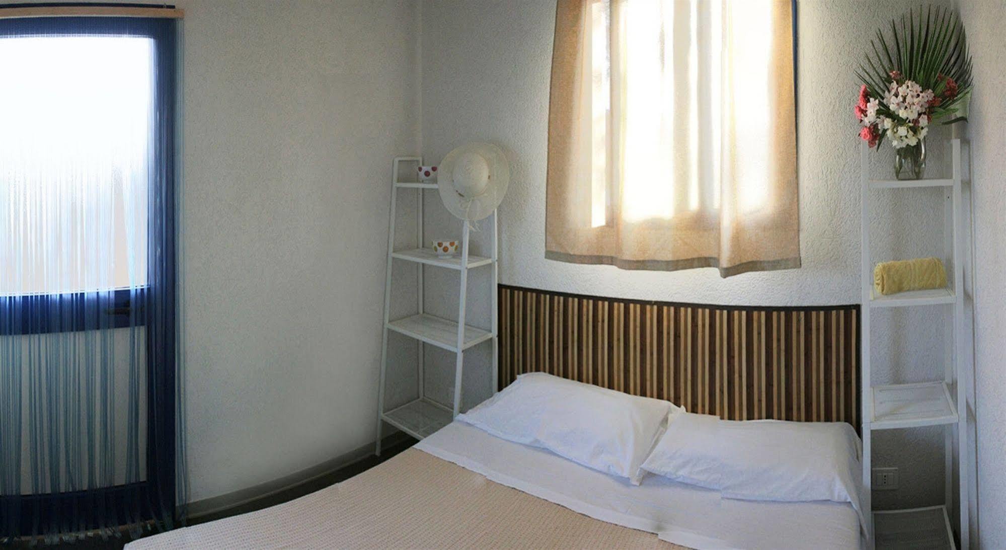 Camping Villaggio Lamaforca Торре-Санта-Сабіна Екстер'єр фото