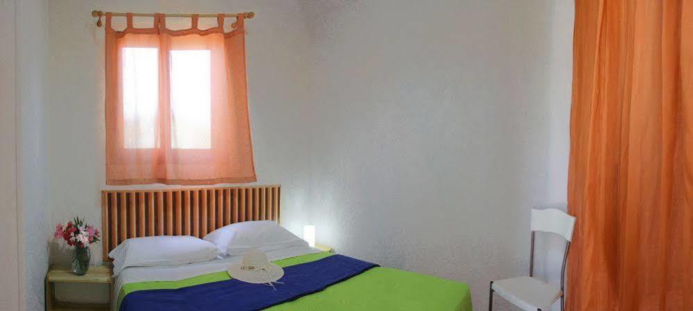 Camping Villaggio Lamaforca Торре-Санта-Сабіна Екстер'єр фото